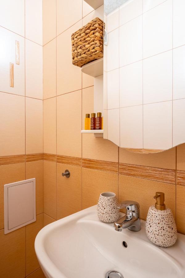 Premium Comfy 2Bdr Apt - Free Parking - Fast Wi-Fi โซเฟีย ภายนอก รูปภาพ