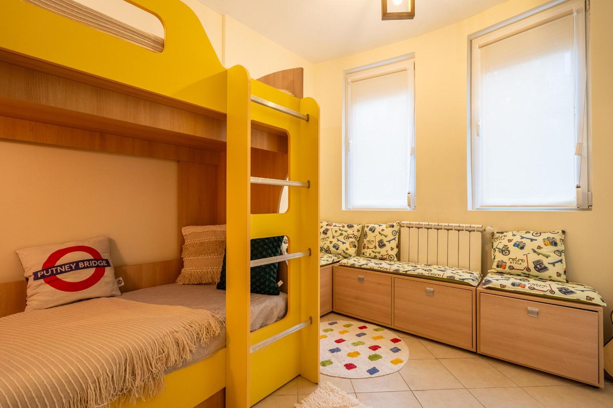 Premium Comfy 2Bdr Apt - Free Parking - Fast Wi-Fi โซเฟีย ภายนอก รูปภาพ
